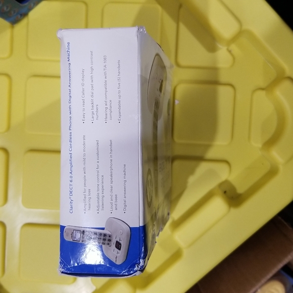 Clarity Telephone - Picture 3 of 4